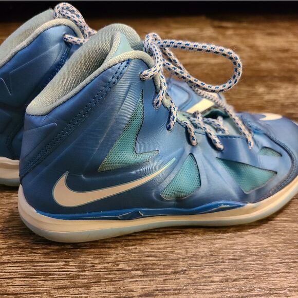 Nike kids high top sneakers - Picture 3 of 3